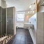 Haus Schildt, 8 *